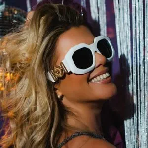?  Versace VE4424U 314/87 Sunglasses MAXI MEDUSA White Gray Oversized Women Versace | Accessories | Versaceve4424u 3487 Sunglasses Maxi  main image 3